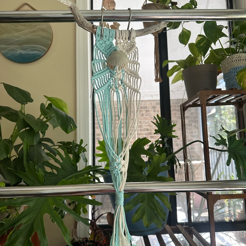 Handmade Macrame Plant Hanger in Blue and Cream